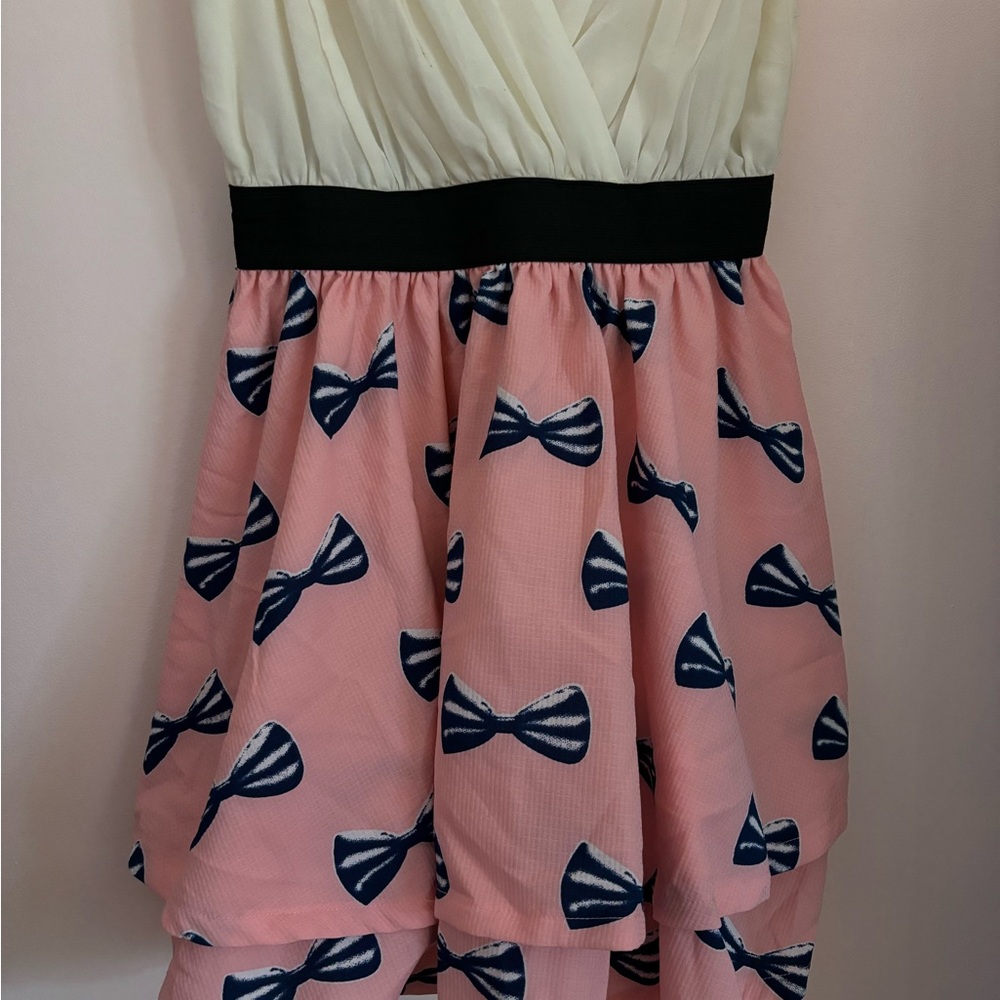 🎀Pink Bundle! Barbie, Galinda, 2 pink outfits - Picture 9 of 14
